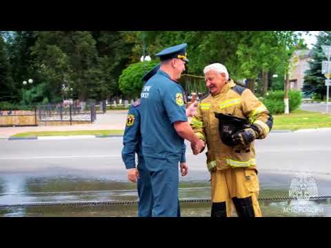 Видео: Проводы на пенсию - и радостно и печально