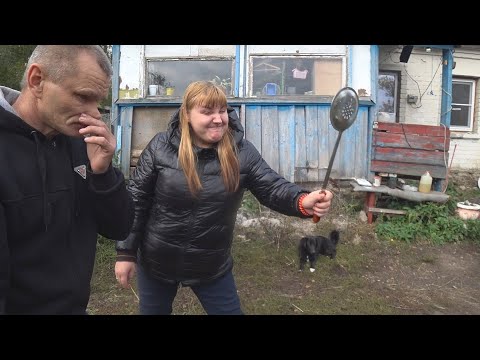 Видео: Андрей готовит угощение в казане...