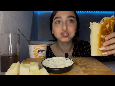 Видео: MUKBANG | НЕГАТИВНЫЕ КОММЕНТАРИИ | шаурма,токпоки