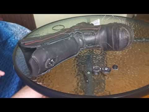 Видео: Замена троса в механизме BOA. На ботинках пожарного "Фарадей 434"