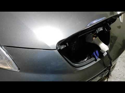 Видео: Nissan Leaf- дорогая игрушка или автомобиль? ВВБ по цене малолитражки. батарейка 68%- 140-170к.