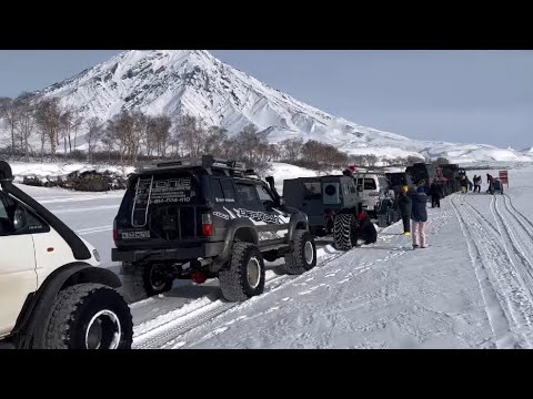 Видео: Экспедиция к вулкану. Вездеходы Тайфун, Тайпан, Север, Бурлак и другие