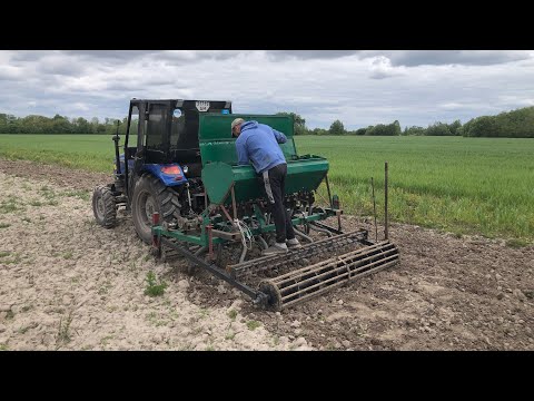 Видео: Зимовий проект- культиватор та сівалка 2в1 уже в роботі