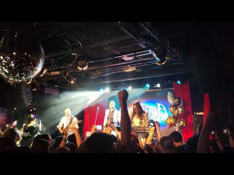 Видео: Арктида — Другая земля (Москва, 16 Тонн — 19.05.2023)