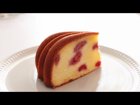 Видео: Малиновый крем-сырный торт | Apron