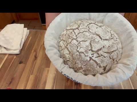 Видео: Простой Любимый Ржаной Хлеб 🫓 на ржаной закваске!  Our favorite Sourdough Rye Bread 🥖!