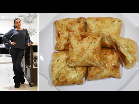 Видео: Простые Хачапури из Слоеного Теста - Рецепт от Эгине - Heghineh Cooking Show in Russian