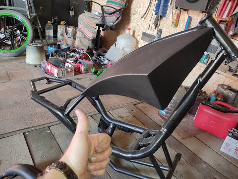 Видео: ЧОППЕР ИЗ СКУТЕРА. ИЗГОТОВЛЕНИЕ БАКА