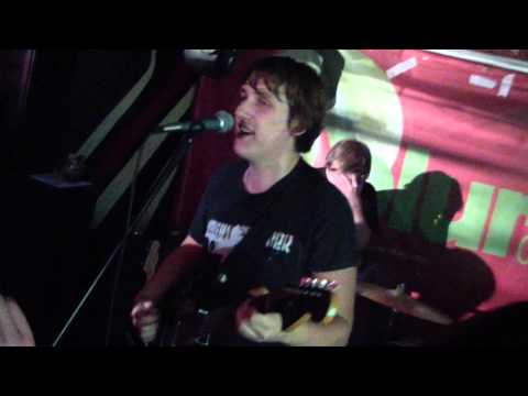 Видео: Robots Don't Cry в Blur Cafe (Москва, 09.11.12)