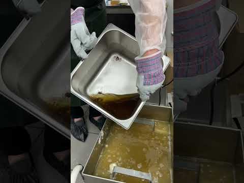 Видео: 10 МИНУТ И РЕЗУЛЬТАТ ШОКИРОВАЛ ВСЕХ. Фильтрация фритюрного масла.