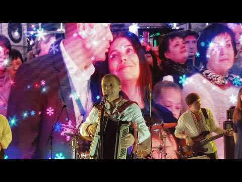 Видео: Олег Скрипка та Le Grand Orchestra. Аеропорт Бориспіль. 23.12.2018. Частина 1