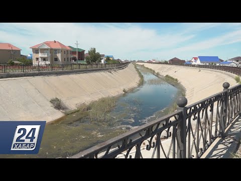 Видео: Дренажный канал превратился в свалку в Атырау