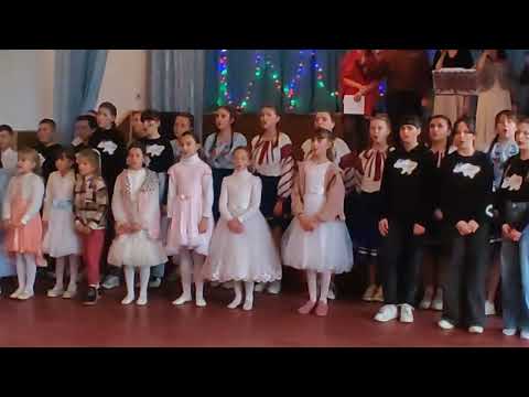 Видео: " Хай Ісус мале дитя "