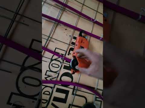 Видео: мини обзор пистолета для вязки арматуры KMOON 12 v . самый дешёвый