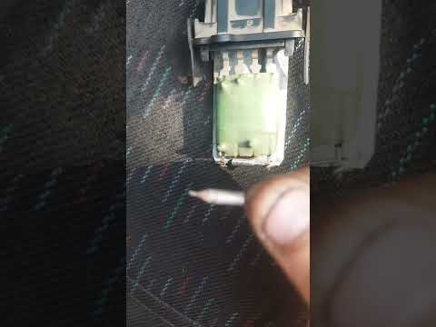 Видео: Golf 3 не работает 1, 2, 3 скорость печки, решение проблемы.