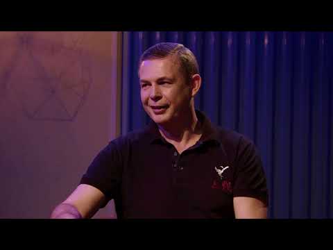 Видео: эксперт боевых искусств Виктор Панасюк. "Политика - это кровавый спорт" | "Без галстуков" #1