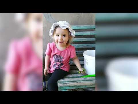 Видео: Радослава Лемешкина, 2 года. Как мы поем...