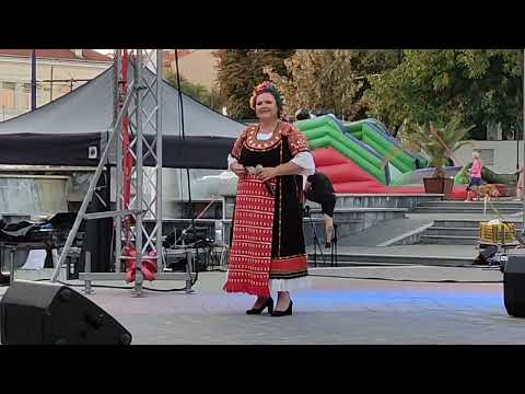 Видео: Янка Атмаджова и оркестър "Сияние" - Пазарджишка копаница