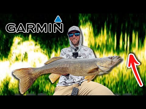 Видео: Ловля БОЛЬШОГО СУДАКА в Грин-Бей среди валунов и водорослей!!