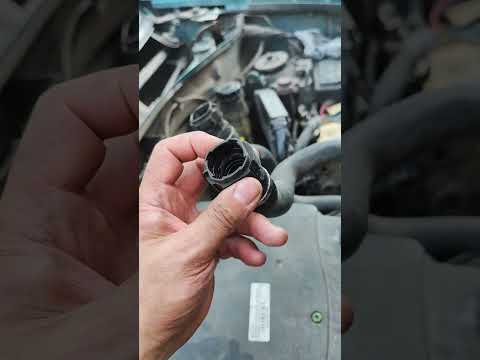 Видео: Замена радиатора печки Рено kengoo AU 2 читайте описание