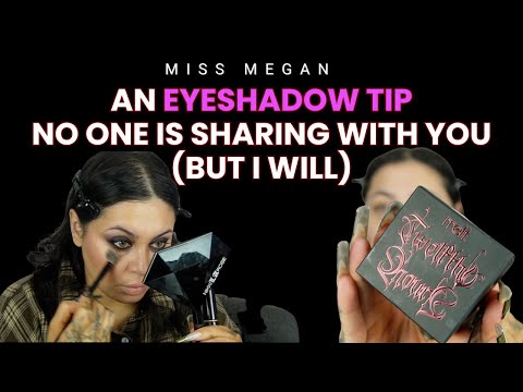 Видео: НОВИНКА! ПРОФЕССИОНАЛЬНЫЕ МЫСЛИ И SMOKEY EYE ОТ MELT TWELFTH HOUR STACK