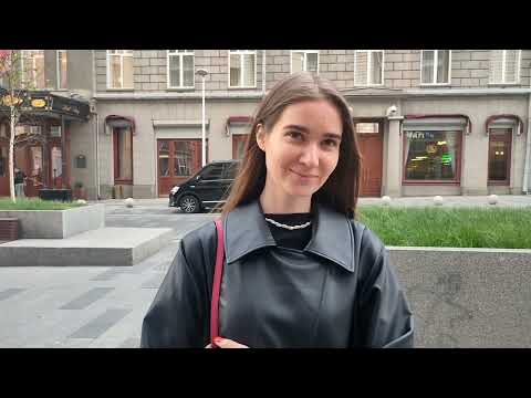 Видео: Сколько должен зарабатывать мужчина?! Опрос девушек в Москве