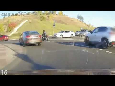 Видео: Дураки и дороги. Сборник безумных водителей #109