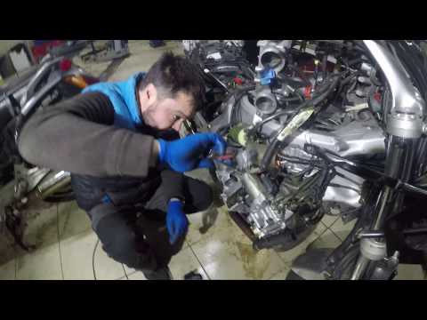 Видео: Ремонт Хонда ST1300 Pan European. Цепь ГРМ, топливные трубки. Repair Honda ST1300 Pan European