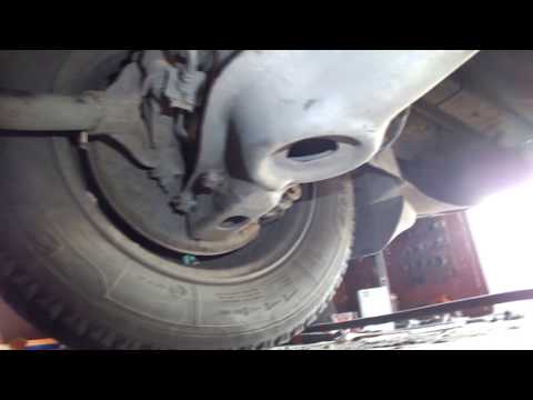 Видео: замена плавающих сайлент блоков на 406 пежо