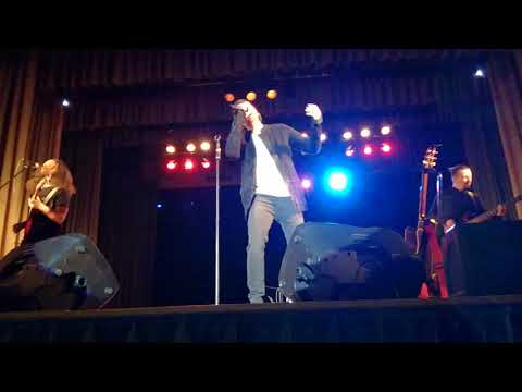 Видео: 1. Поцелуй меня - Дмитрий Колдун, Барановичи 27.03.2018