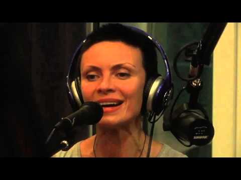 Видео: Наше радио: Naka - Бяжы