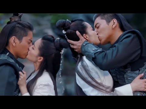 Видео: Женщину, которую он любит, целует его соперник, а его Волчий Король ревнует и целует ее весь день.