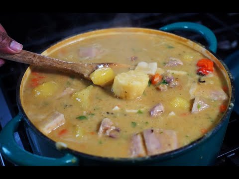 Видео: Просто ВЕЛИКОЛЕПНЫЙ куриный суп | CaribbeanPot.com