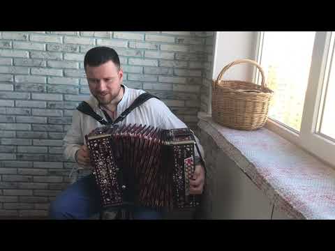 Видео: «Спят курганы темные»