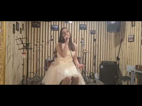 Видео: "Остани тази нощ"-Елена Николаева