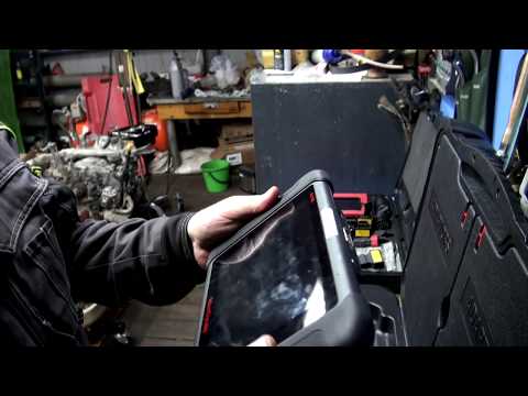 Видео: Сравнение сканеров Maxi Sys MS906 vs Launch X41 Pro.  Мнение колхозника.