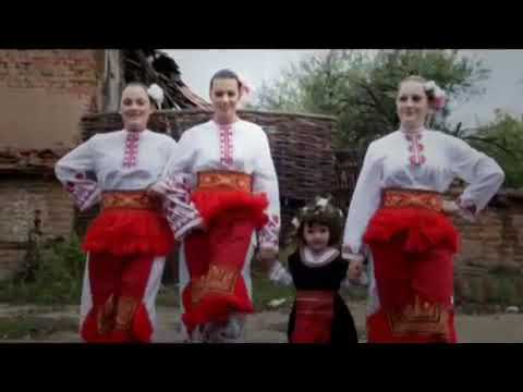Видео: Радостина Стефанова Не прибирай, мила майко, стройници