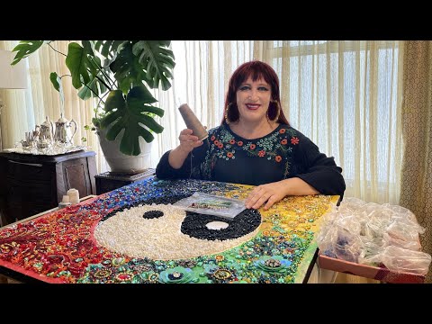 Видео: Продолжение вышивки бисером, бусами, пайетками, стразами. Картина Инь Ян. Вышито 90%. Ручная работа