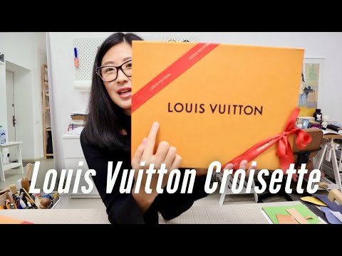 Видео: Распаковка и обзор косметички и сумки Louis Vuitton Croisette