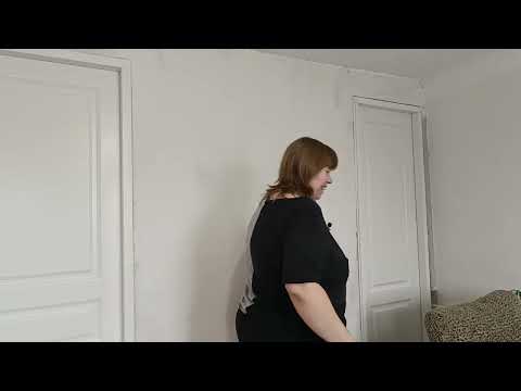 Видео: Новый проект,сносим строение. Поклеили обои.Уложили линолеум в коридоре. Переезжаем в новую комнату