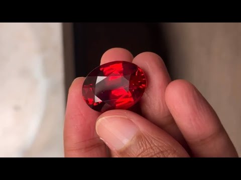 Видео: Очень редкий рубин.