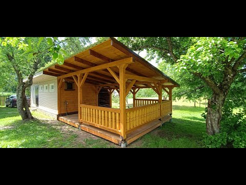 Видео: Летняя кухня из навеса. Обзор. Увеличил крышу +25 м2. Пол на подвесах. Перила. Дровник из планкена
