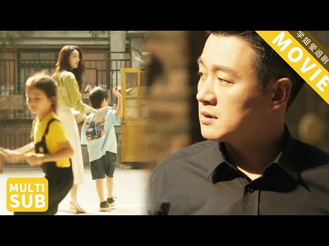 Видео: Годы спустя после развода он увидел у бывшей ребёнка, похожего на него — в панике!