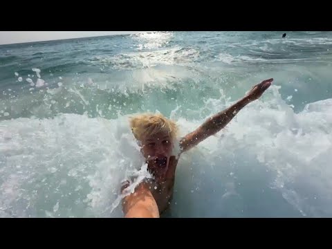 Видео: Даня Милохин / Danya Milokhin - irl стрим "Гуляем по Таю и плаваем", 19.04.2024 г.