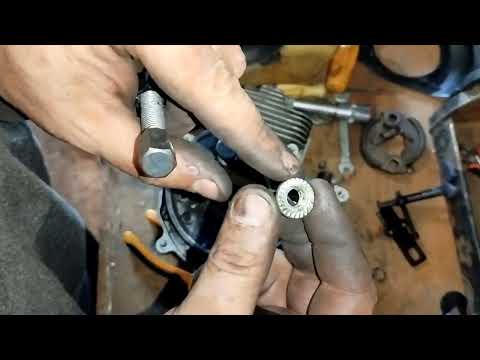Видео: запасной триммер, ремонт движка