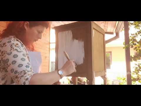 Видео: Реставриране на Нощно Шкафче с тебеширена боя