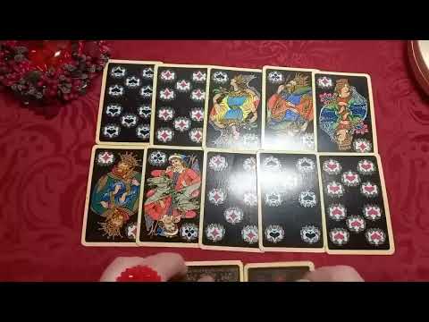 Видео: КЕМ ЗАНЯТО ЕГО СЕРДЦЕ ❓ гадание на таро и игральных картах