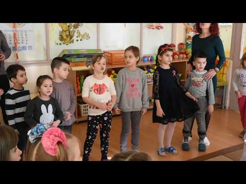 Видео: ДЯДО КОЛЕДА В ДЕТСКАТА ГРАДИНА-20.12.2017.