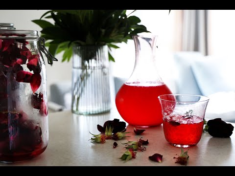 Видео: Лимонада от рози- Като от приказка на Шехерезада ще ви омае чудния и аромат!