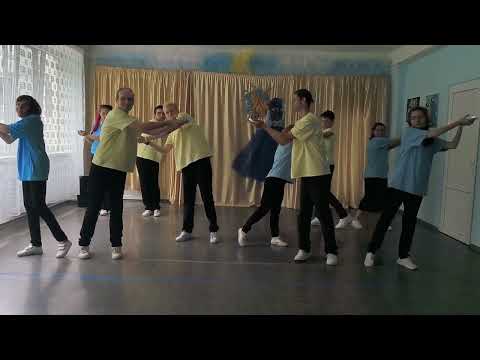 Видео: Наша молодь з ЦЕНТРУ запалила під "Ліхтарики"!